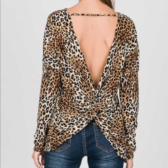 Leopard print  twist back top - Picture 3 of 8